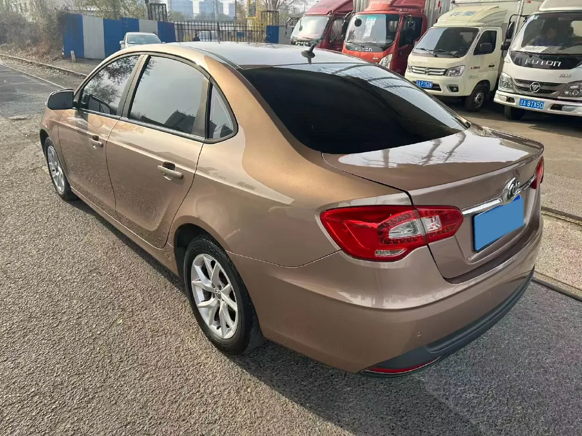 2014 Brilliance Auto H530 1.5T 150HP L4 5AT,autocango,china used car exporter,china ev exporter,chinese used car exporter,chinese used ev exporter