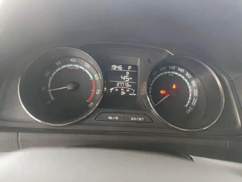 2021 Skoda Kamiq 1.5L 112HP L4 6AT,autocango,china used car exporter,china ev exporter,chinese used car exporter,chinese used ev exporter