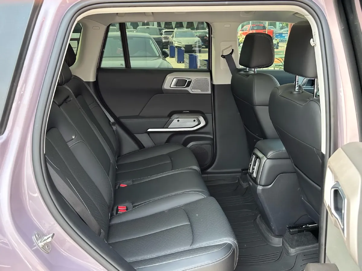 2025 FangChengBao Tai 3 BEV,autocango,china used car exporter,china ev exporter,chinese used car exporter,chinese used ev exporter