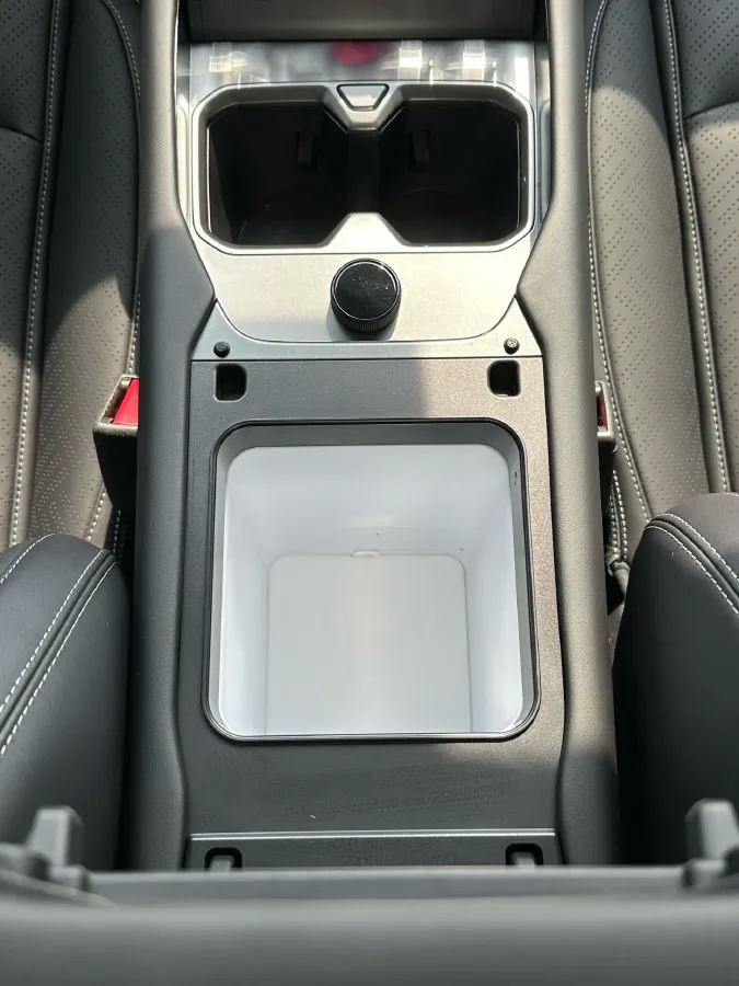 2025 FangChengBao Tai 3 BEV,autocango,china used car exporter,china ev exporter,chinese used car exporter,chinese used ev exporter