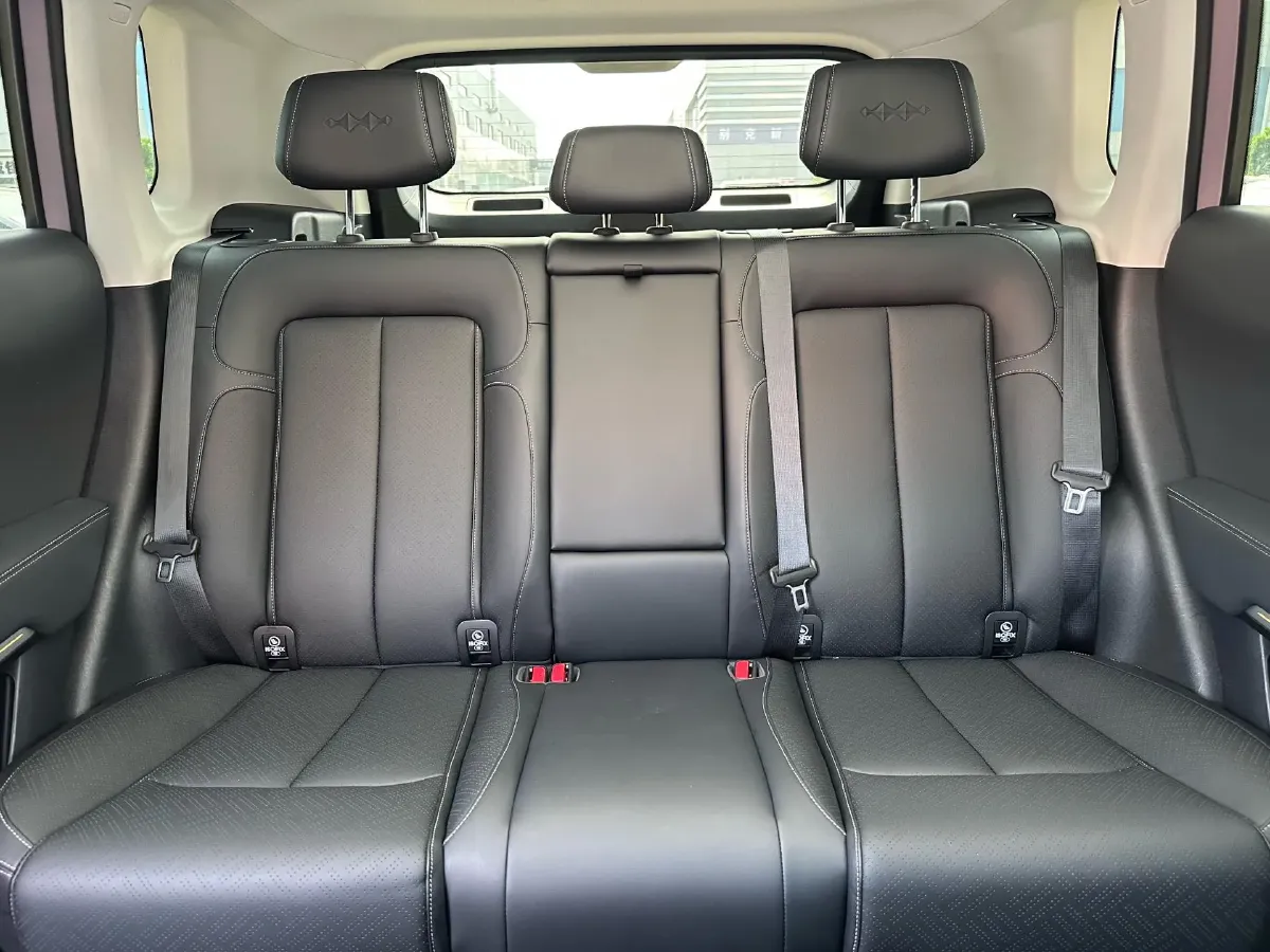 2025 FangChengBao Tai 3 BEV,autocango,china used car exporter,china ev exporter,chinese used car exporter,chinese used ev exporter