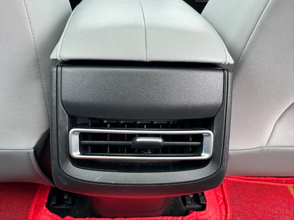 2023 ChangAn UNI-T 1.5T 188HP L4 7DCT,autocango,china used car exporter,china ev exporter,chinese used car exporter,chinese used ev exporter
