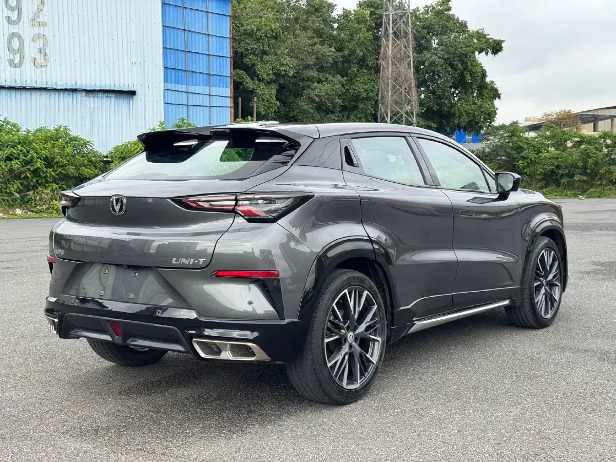 2023 ChangAn UNI-T 1.5T 188HP L4 7DCT,autocango,china used car exporter,china ev exporter,chinese used car exporter,chinese used ev exporter