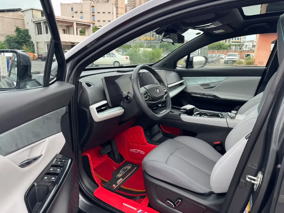 2023 ChangAn UNI-T 1.5T 188HP L4 7DCT,autocango,china used car exporter,china ev exporter,chinese used car exporter,chinese used ev exporter