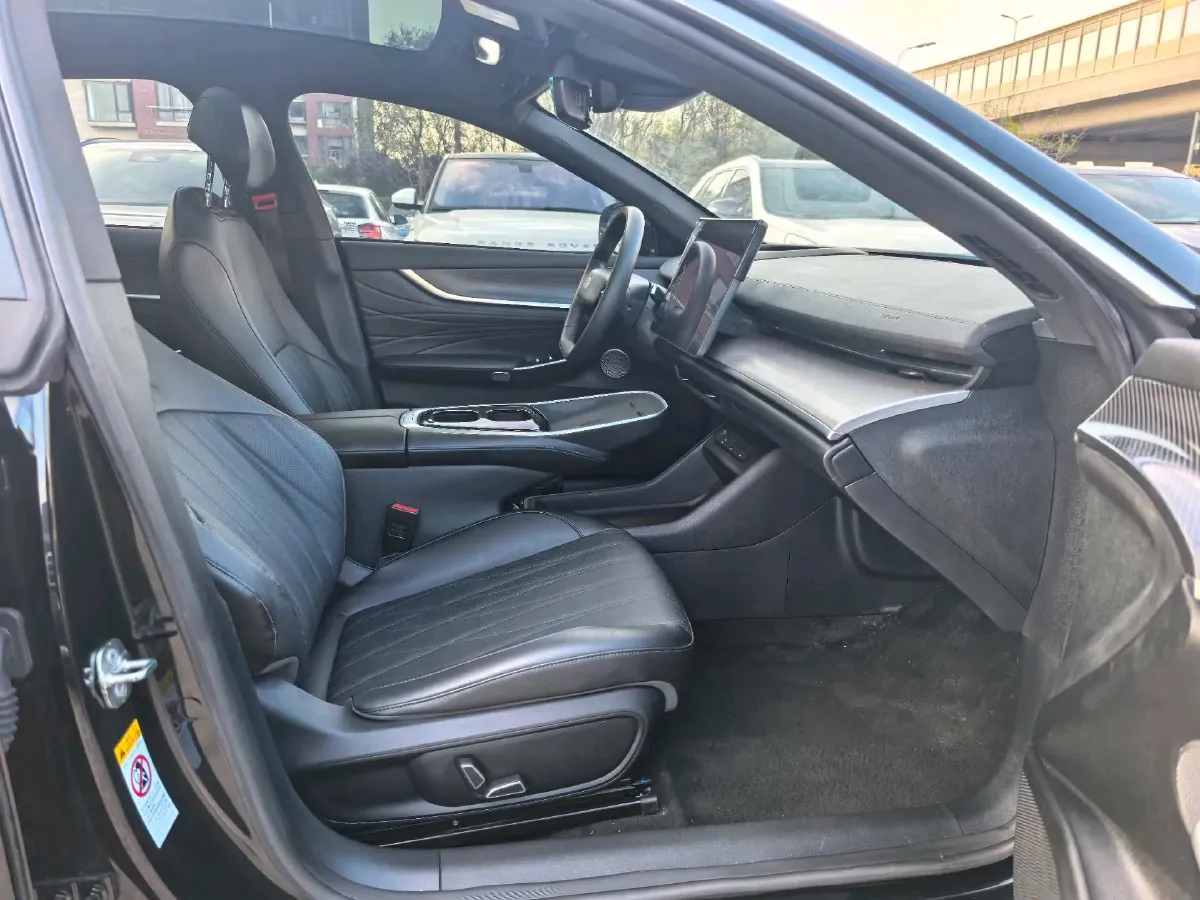 2025 ChangAn QiYuan A07 BEV 68.8KWH,autocango,china used car exporter,china ev exporter,chinese used car exporter,chinese used ev exporter