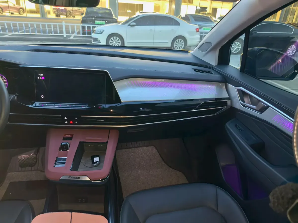 2023 Volkswagen Talagon 2.0T 186HP L4 7DCT,autocango,china used car exporter,china ev exporter,chinese used car exporter,chinese used ev exporter