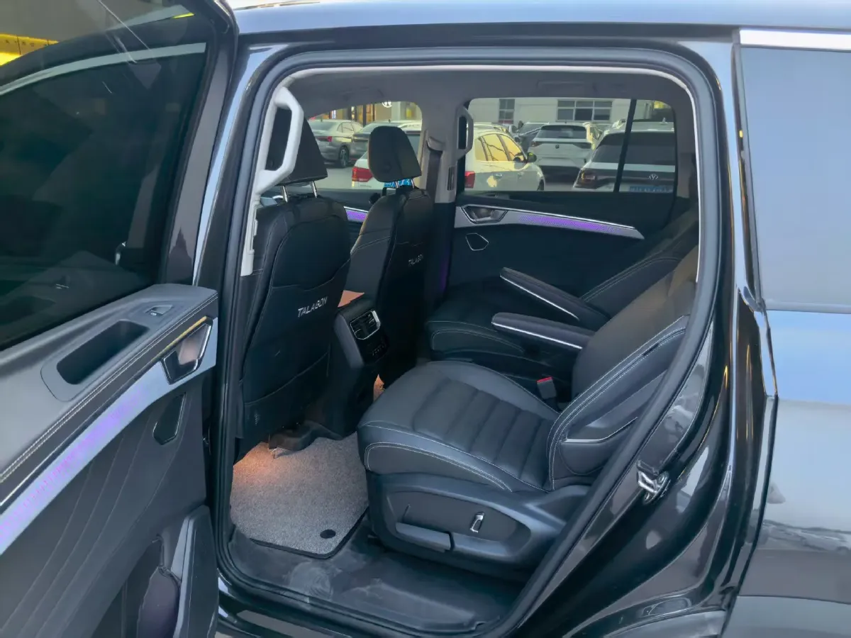 2023 Volkswagen Talagon 2.0T 186HP L4 7DCT,autocango,china used car exporter,china ev exporter,chinese used car exporter,chinese used ev exporter