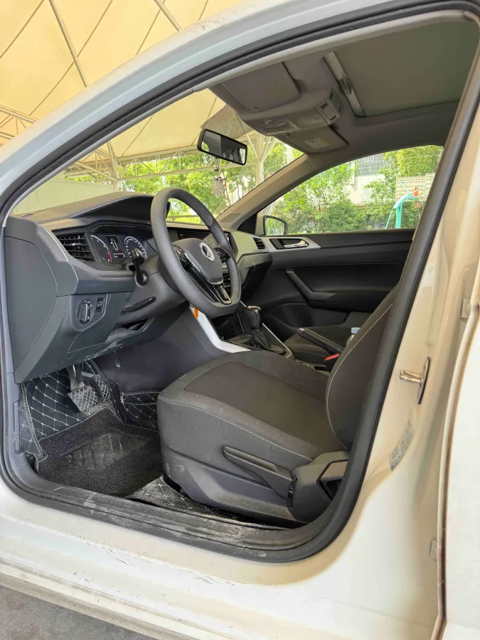 2021 DongFeng Aeolus AX7 1.6T 170HP L4 6AT,autocango,china used car exporter,china ev exporter,chinese used car exporter,chinese used ev exporter