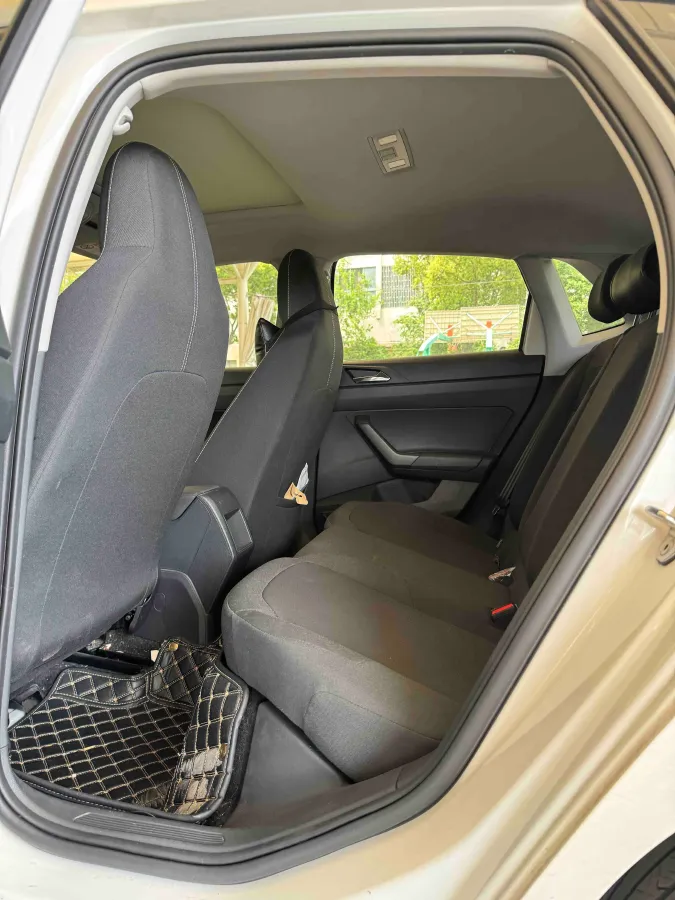2021 DongFeng Aeolus AX7 1.6T 170HP L4 6AT,autocango,china used car exporter,china ev exporter,chinese used car exporter,chinese used ev exporter