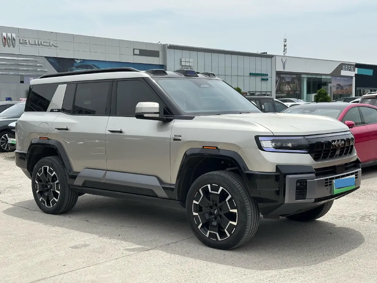 2025 FangChengBao Bao 8 2.0T 245HP L4 E-CVT PHEV 36.8KWH,autocango,china used car exporter,china ev exporter,chinese used car exporter,chinese used ev exporter