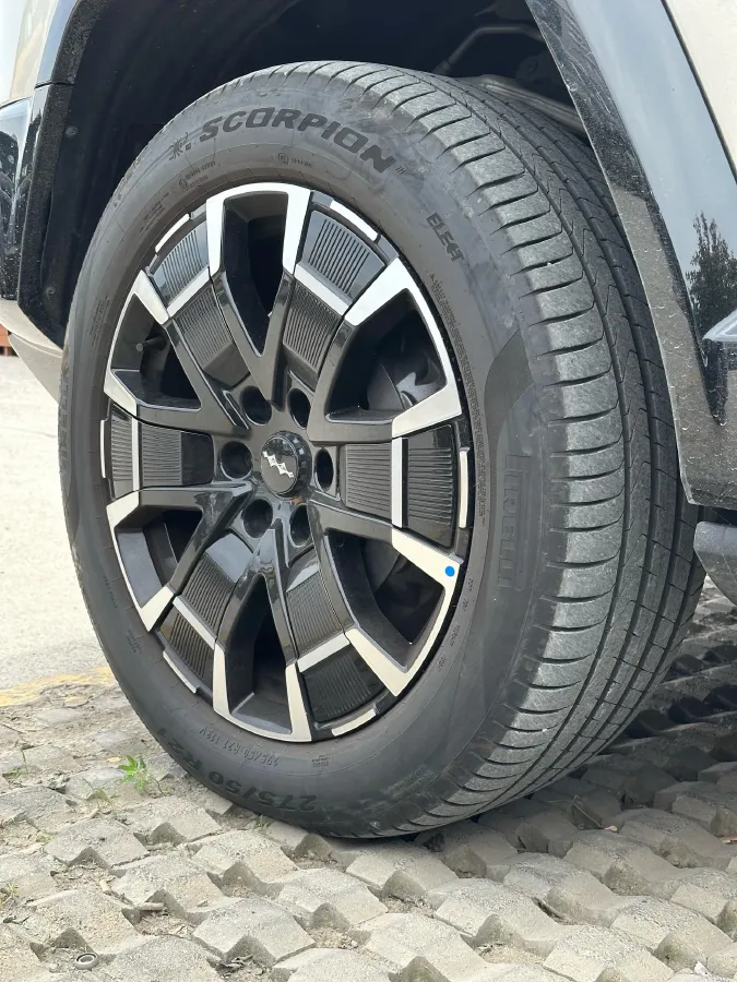 2025 FangChengBao Bao 8 2.0T 245HP L4 E-CVT PHEV 36.8KWH,autocango,china used car exporter,china ev exporter,chinese used car exporter,chinese used ev exporter