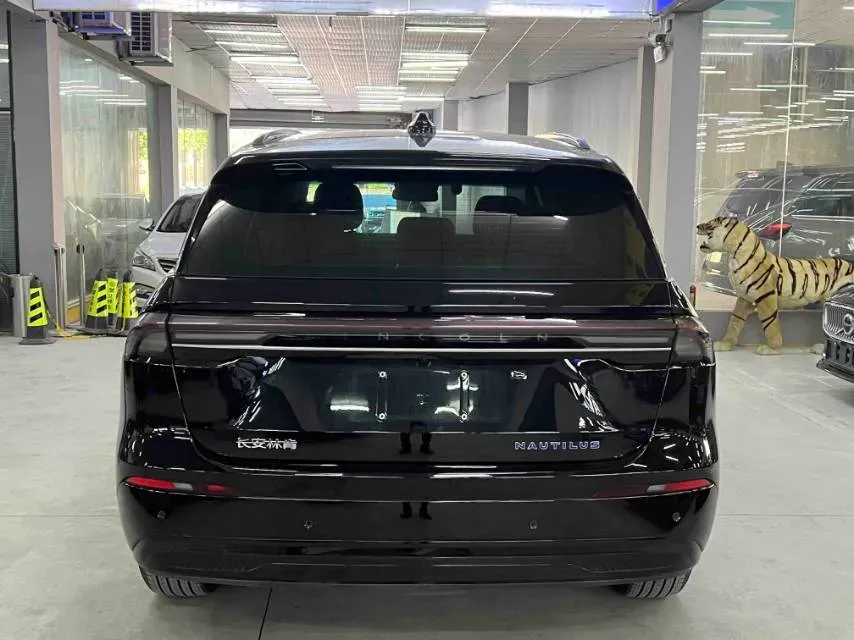 2025 Lincoln Nautilus 2.0T 282HP L4 E-CVT Hybrid,autocango,china used car exporter,china ev exporter,chinese used car exporter,chinese used ev exporter