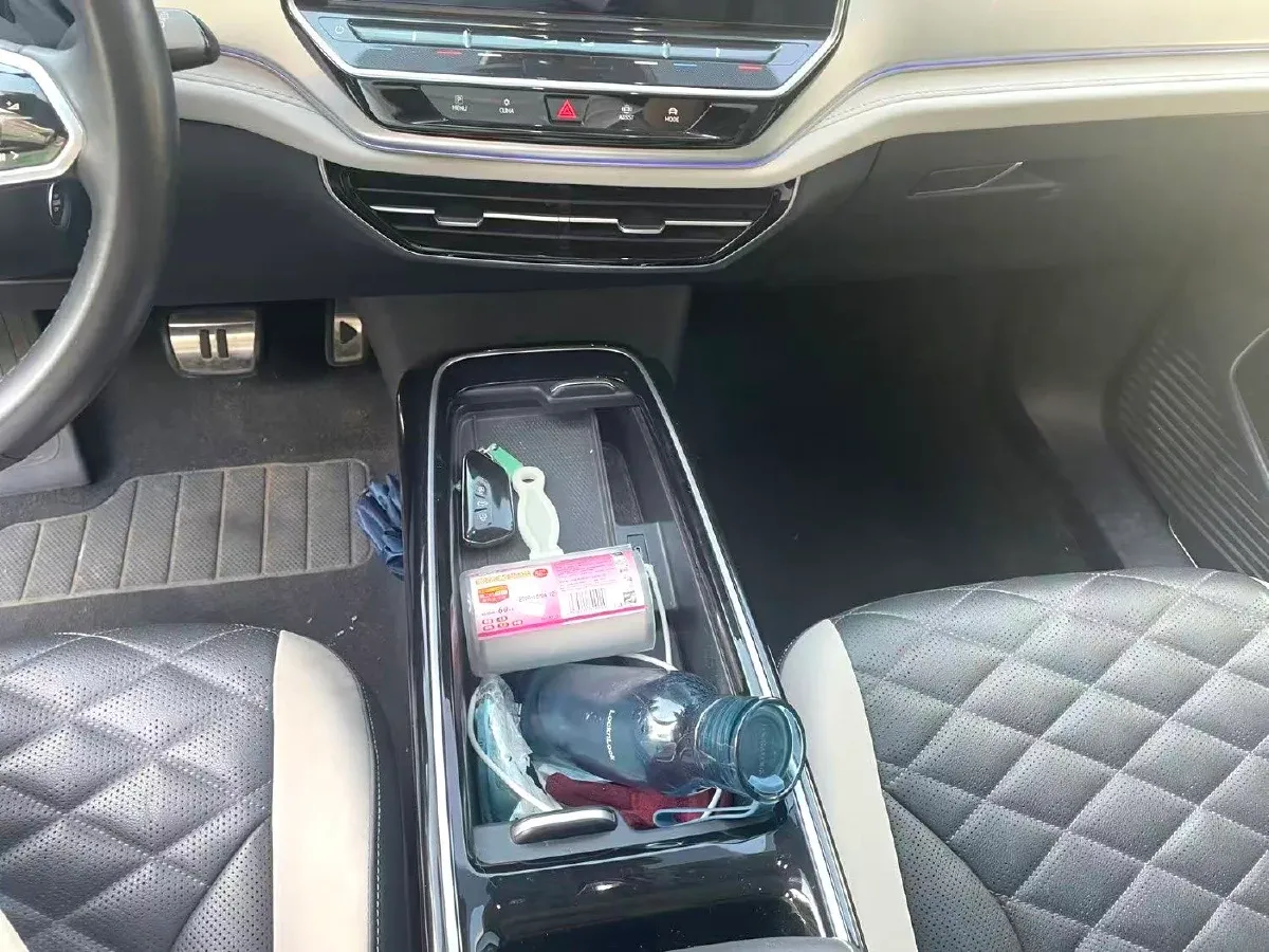 2021 Volkswagen ID.6 Crozz BEV 84.8KWH,autocango,china used car exporter,china ev exporter,chinese used car exporter,chinese used ev exporter