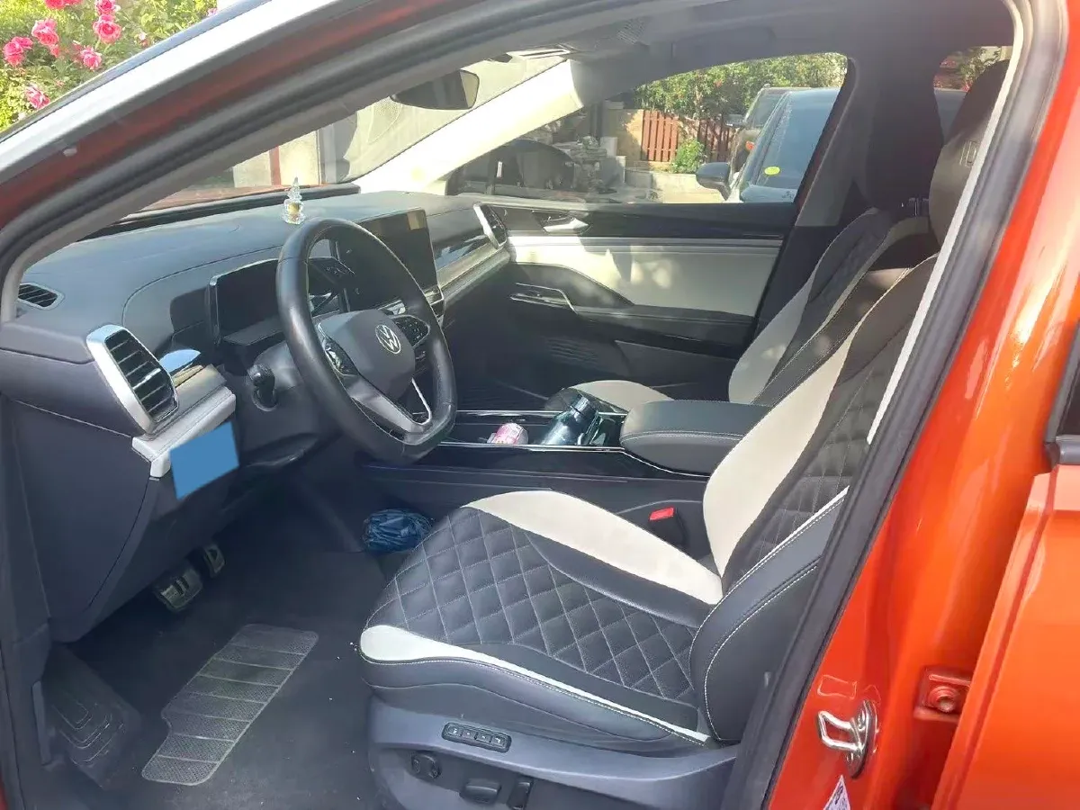 2021 Volkswagen ID.6 Crozz BEV 84.8KWH,autocango,china used car exporter,china ev exporter,chinese used car exporter,chinese used ev exporter