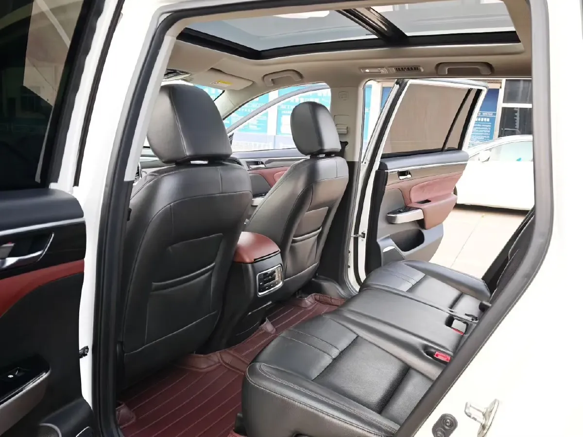 2017 GAC Trumpchi GS8 2.0T 201HP L4 6AT,autocango,china used car exporter,china ev exporter,chinese used car exporter,chinese used ev exporter