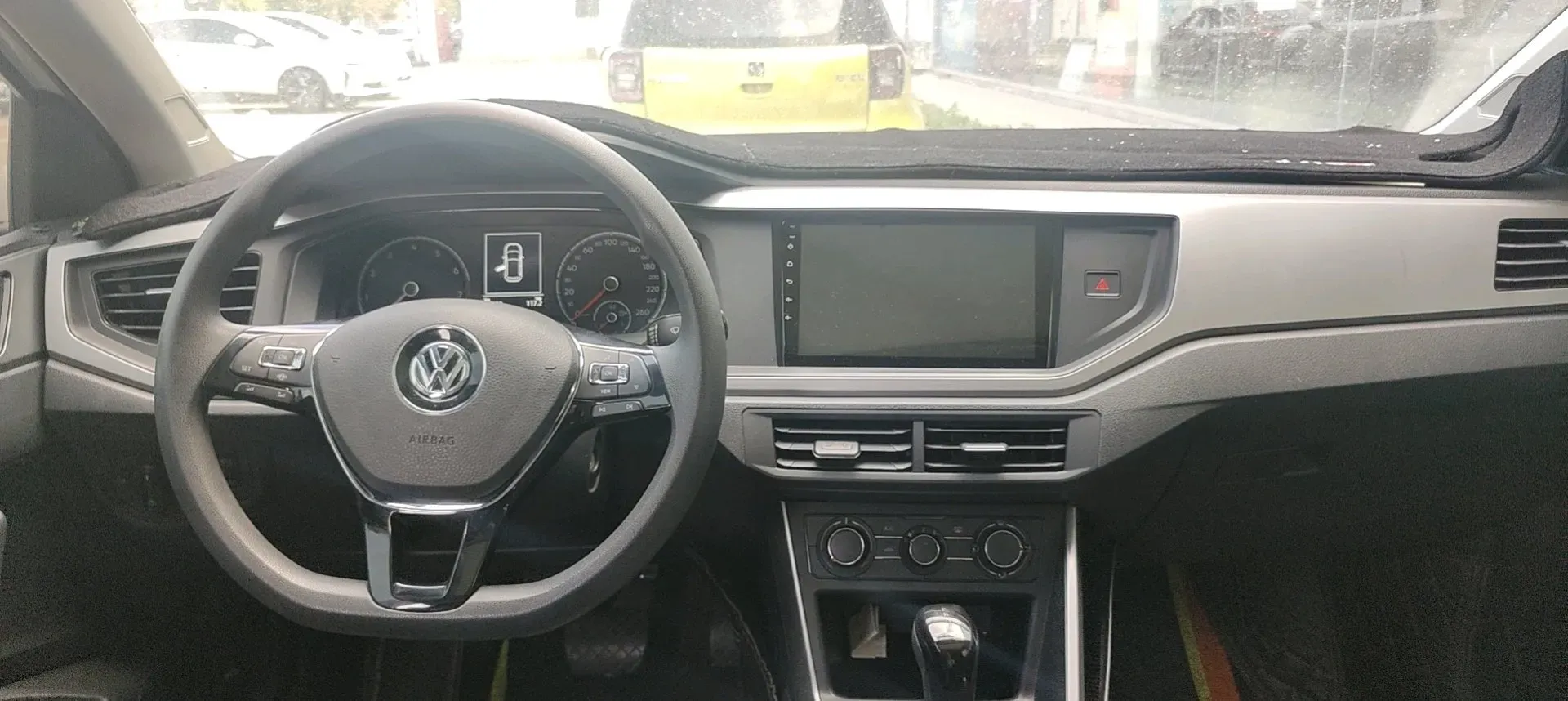 2019 Volkswagen Polo 1.5L 113HP L4 6AT,autocango,china used car exporter,china ev exporter,chinese used car exporter,chinese used ev exporter