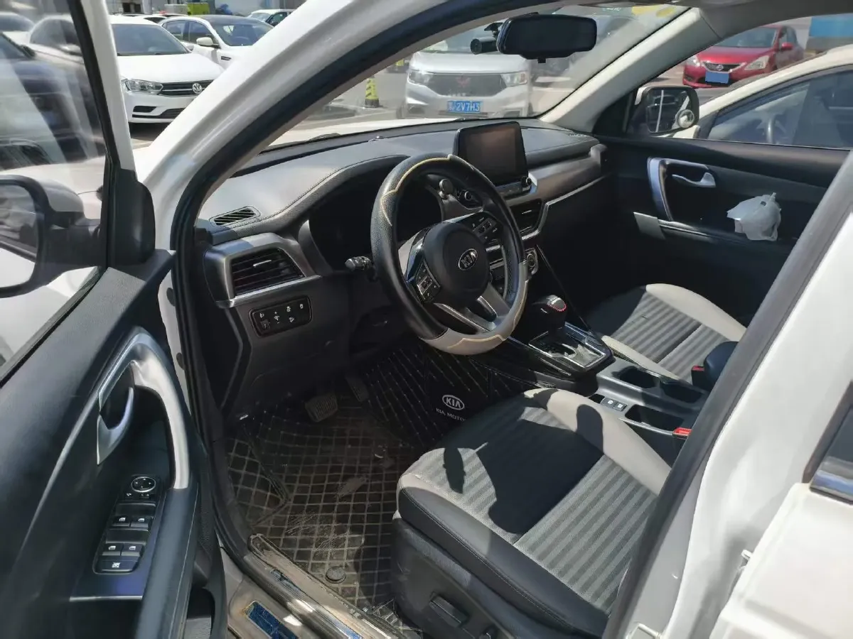 2018 Kia Sportage R 2.0L 160HP L4 6AT,autocango,china used car exporter,china ev exporter,chinese used car exporter,chinese used ev exporter