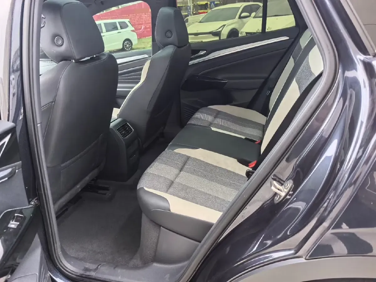 2022 Volkswagen ID.4 Crozz BEV 84.8KWH,autocango,china used car exporter,china ev exporter,chinese used car exporter,chinese used ev exporter
