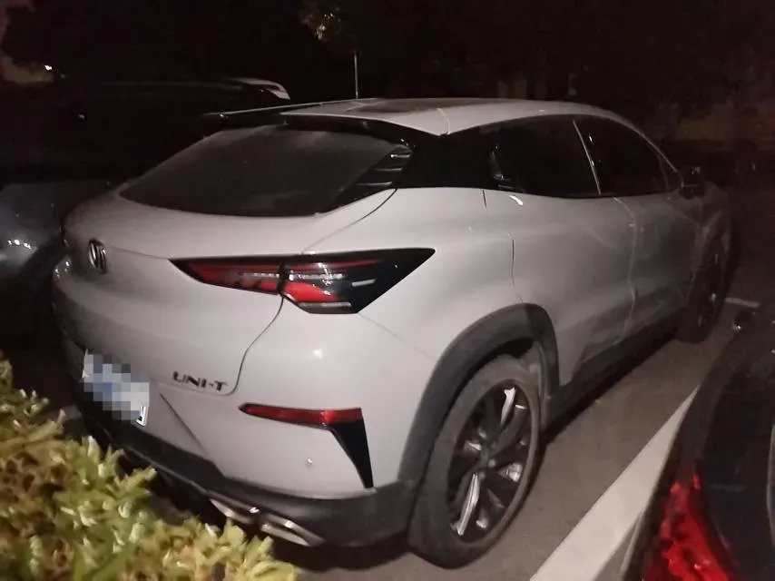 2020 ChangAn UNI-T 1.5T 180HP L4 7DCT,autocango,china used car exporter,china ev exporter,chinese used car exporter,chinese used ev exporter