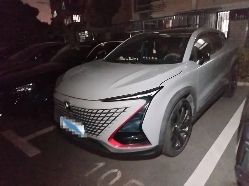 2020 ChangAn UNI-T 1.5T 180HP L4 7DCT,autocango,china used car exporter,china ev exporter,chinese used car exporter,chinese used ev exporter