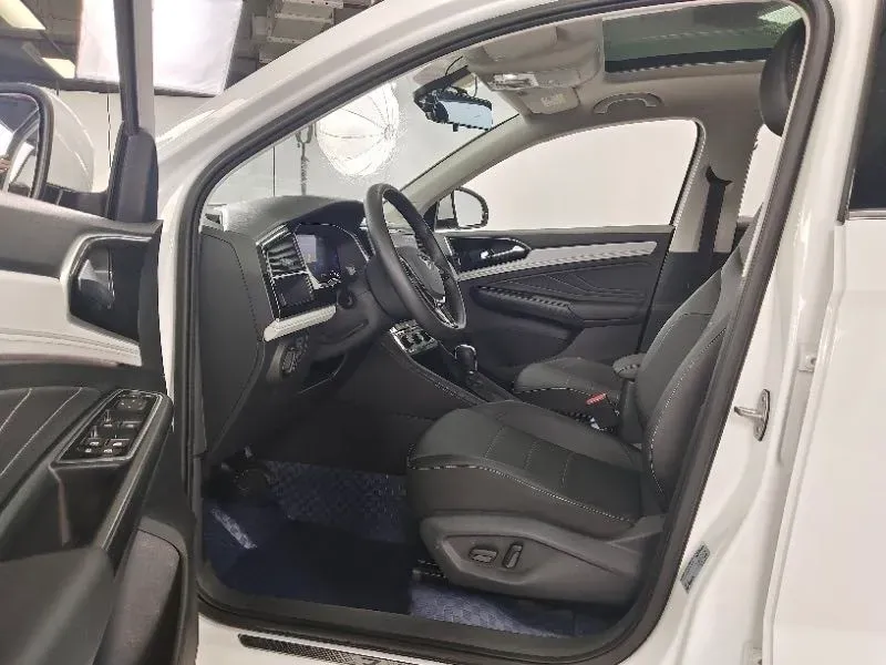 2023 Jetta VS7 1.4T 150HP L4 6AT,autocango,china used car exporter,china ev exporter,chinese used car exporter,chinese used ev exporter