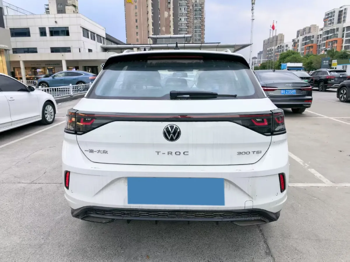 2025 Volkswagen T-Roc 1.5T 160HP L4 7DCT,autocango,china used car exporter,china ev exporter,chinese used car exporter,chinese used ev exporter
