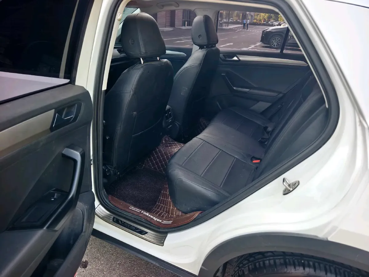 2018 Borgward BX5 1.8T 190HP L4 6AT,autocango,china used car exporter,china ev exporter,chinese used car exporter,chinese used ev exporter