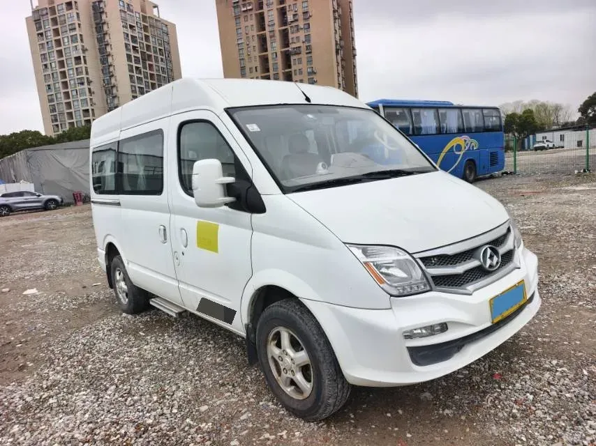 2013 MAXUS XinTu V80 2.5T 136HP L4 5MT,autocango,china used car exporter,china ev exporter,chinese used car exporter,chinese used ev exporter