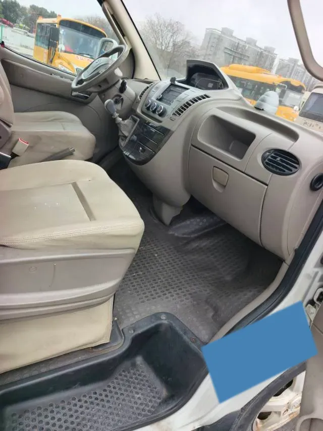 2013 MAXUS XinTu V80 2.5T 136HP L4 5MT,autocango,china used car exporter,china ev exporter,chinese used car exporter,chinese used ev exporter