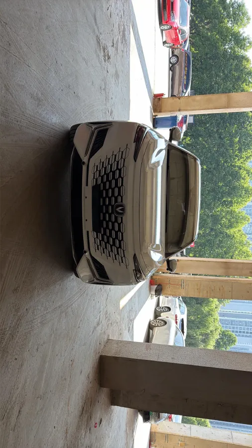 2021 ChangAn UNI-K 2.0T 233HP L4 8AT,autocango,china used car exporter,china ev exporter,chinese used car exporter,chinese used ev exporter