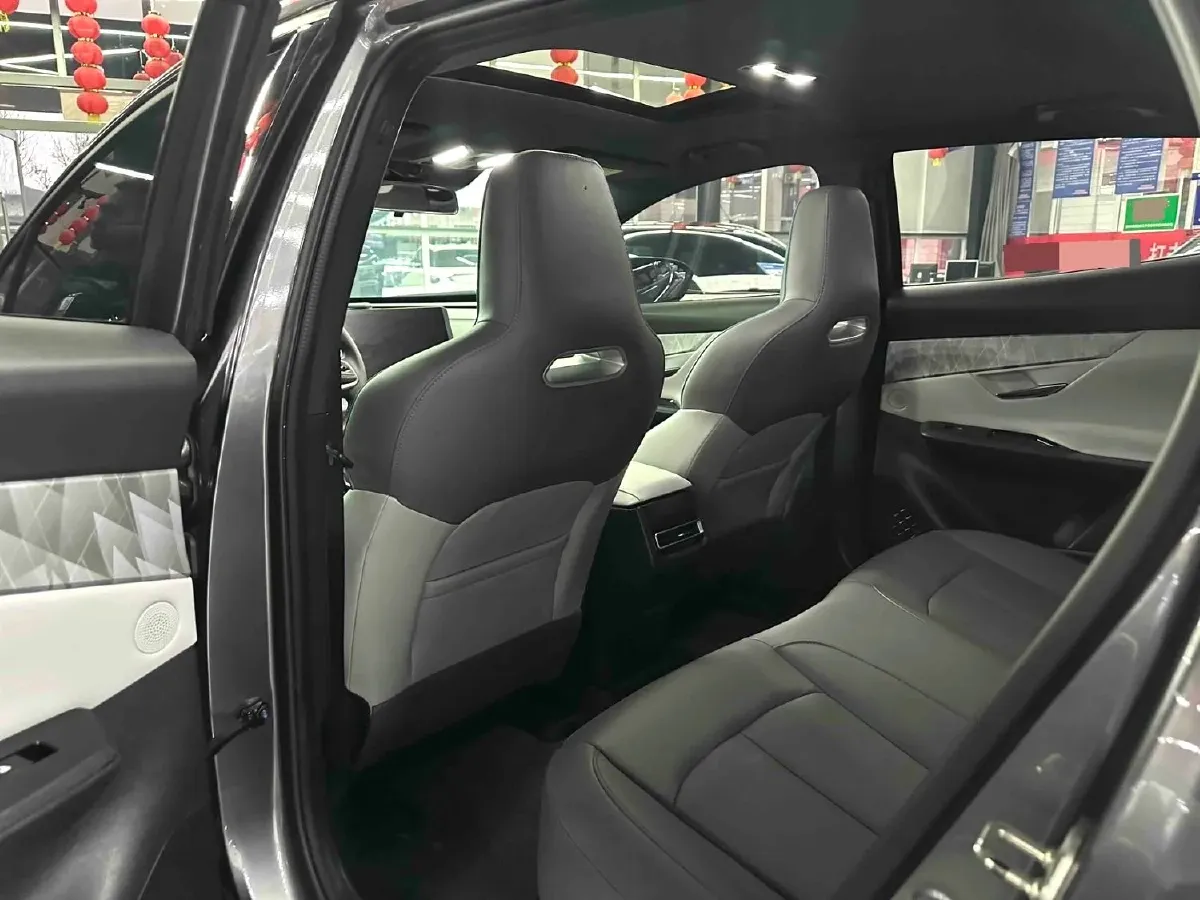 2023 ChangAn UNI-T 1.5T 188HP L4 7DCT,autocango,china used car exporter,china ev exporter,chinese used car exporter,chinese used ev exporter