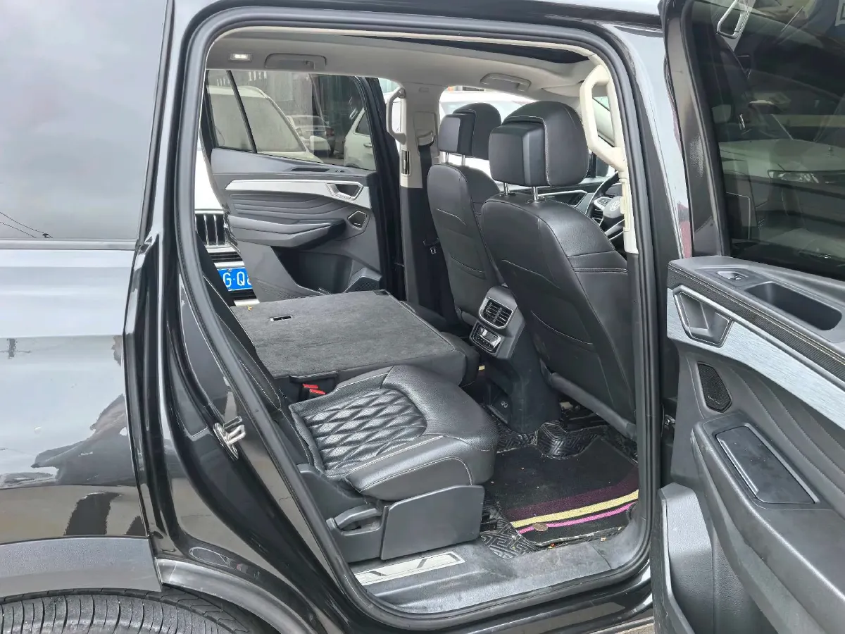 2021 Volkswagen Talagon 2.0T 220HP L4 7DCT,autocango,china used car exporter,china ev exporter,chinese used car exporter,chinese used ev exporter