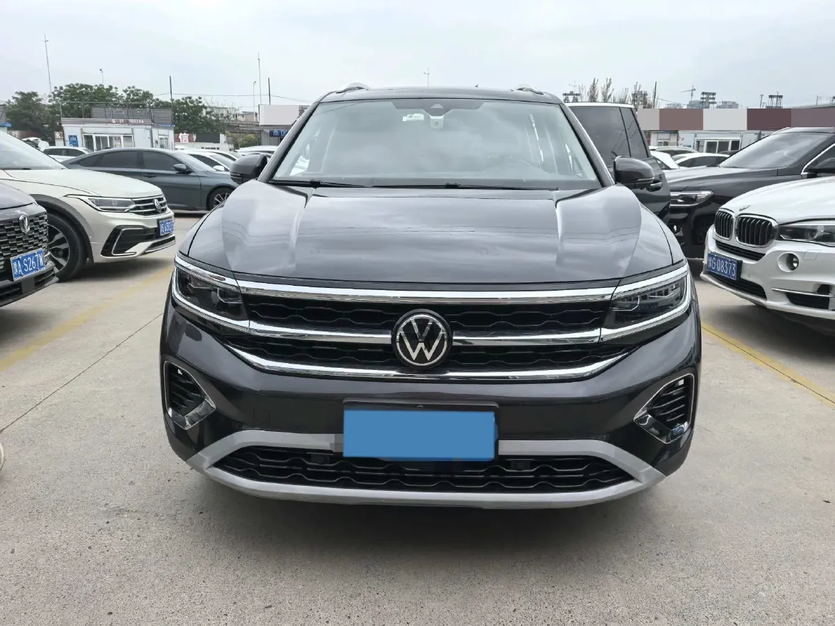 2021 Volkswagen Talagon 2.0T 220HP L4 7DCT,autocango,china used car exporter,china ev exporter,chinese used car exporter,chinese used ev exporter