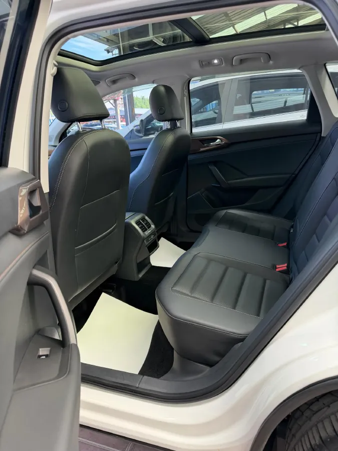 2021 Volkswagen Tharu 1.4T 150HP L4 7DCT,autocango,china used car exporter,china ev exporter,chinese used car exporter,chinese used ev exporter