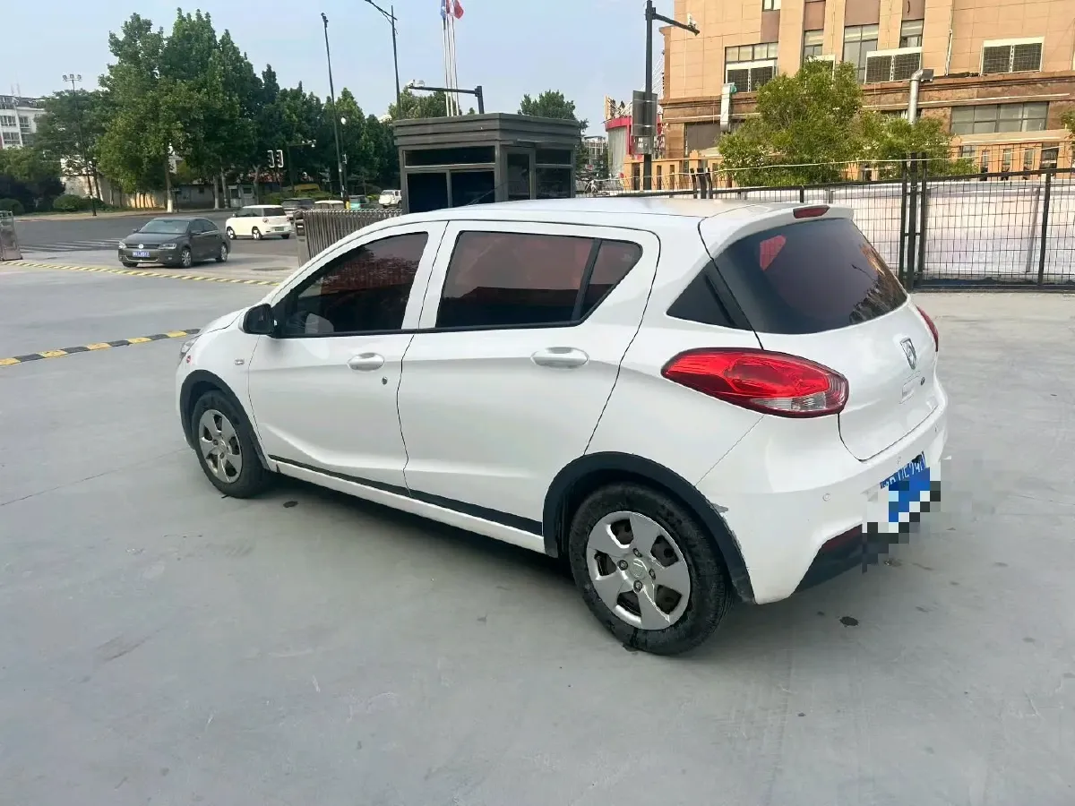 2020 BaoJun 310 1.2L 80HP L4 5MT,autocango,china used car exporter,china ev exporter,chinese used car exporter,chinese used ev exporter
