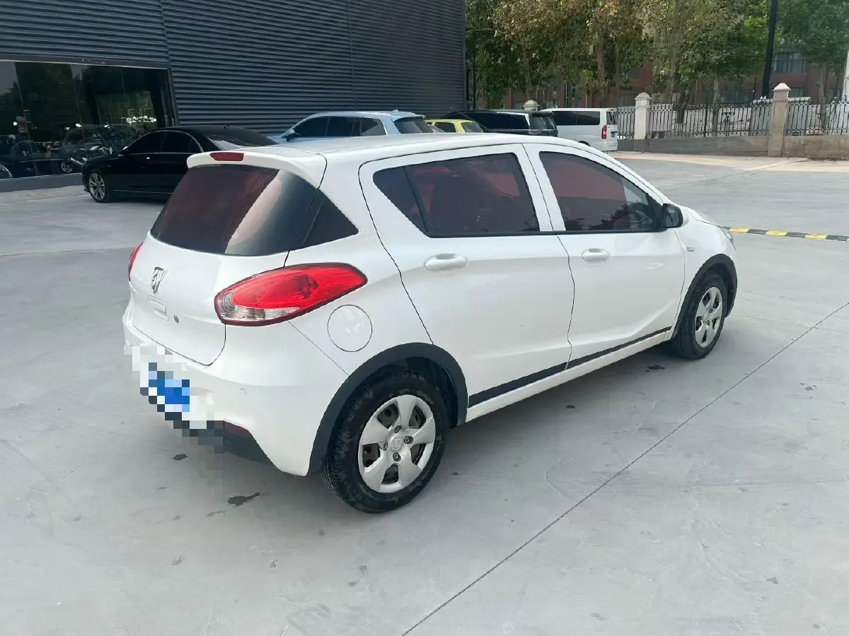 2020 BaoJun 310 1.2L 80HP L4 5MT,autocango,china used car exporter,china ev exporter,chinese used car exporter,chinese used ev exporter