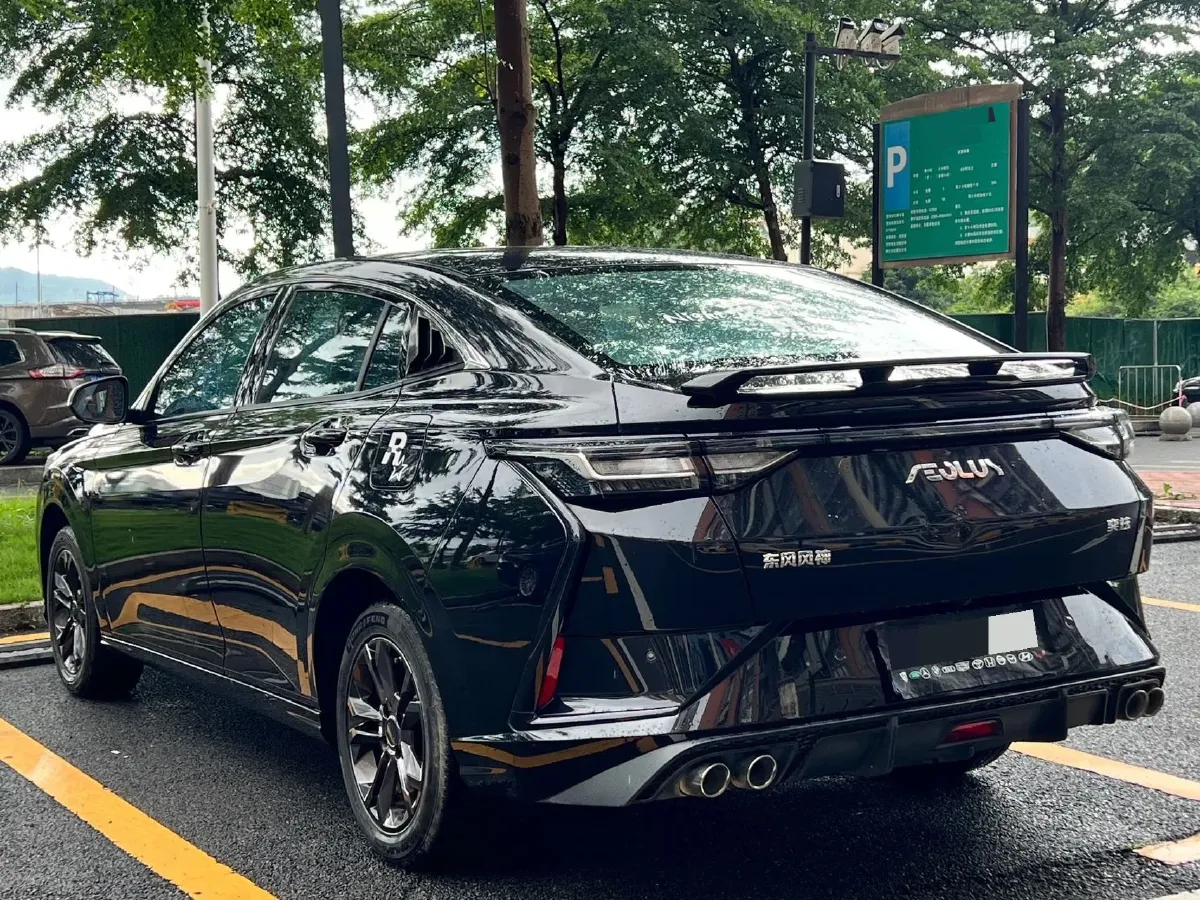2023 DongFeng Aeolus YiXuan 1.5L 125HP L4 6DCT,autocango,china used car exporter,china ev exporter,chinese used car exporter,chinese used ev exporter