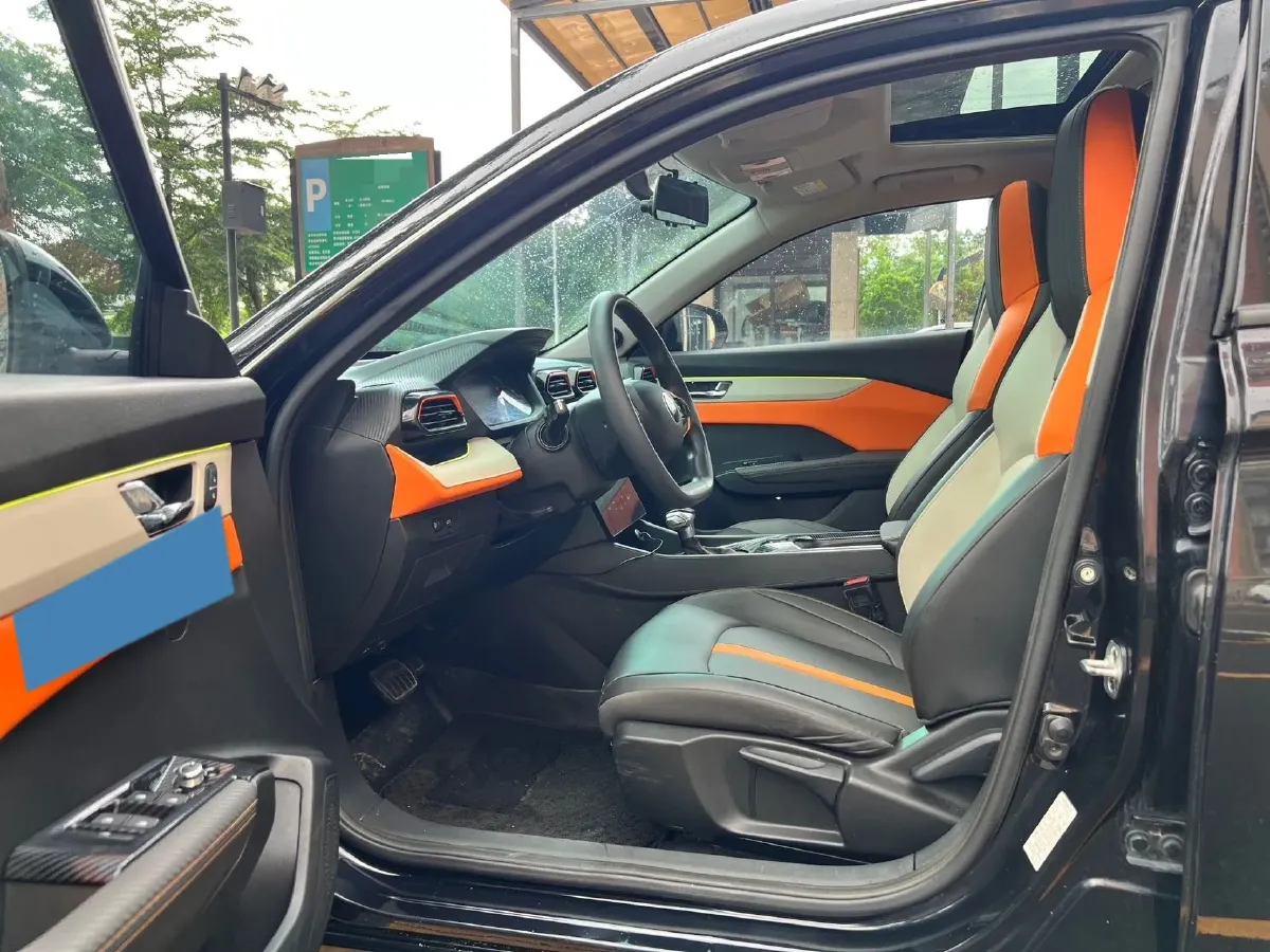 2023 DongFeng Aeolus YiXuan 1.5L 125HP L4 6DCT,autocango,china used car exporter,china ev exporter,chinese used car exporter,chinese used ev exporter