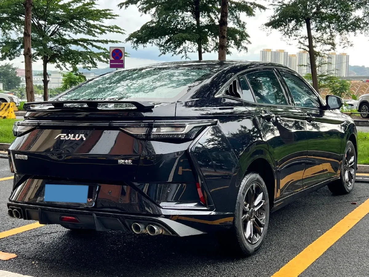 2023 DongFeng Aeolus YiXuan 1.5L 125HP L4 6DCT,autocango,china used car exporter,china ev exporter,chinese used car exporter,chinese used ev exporter