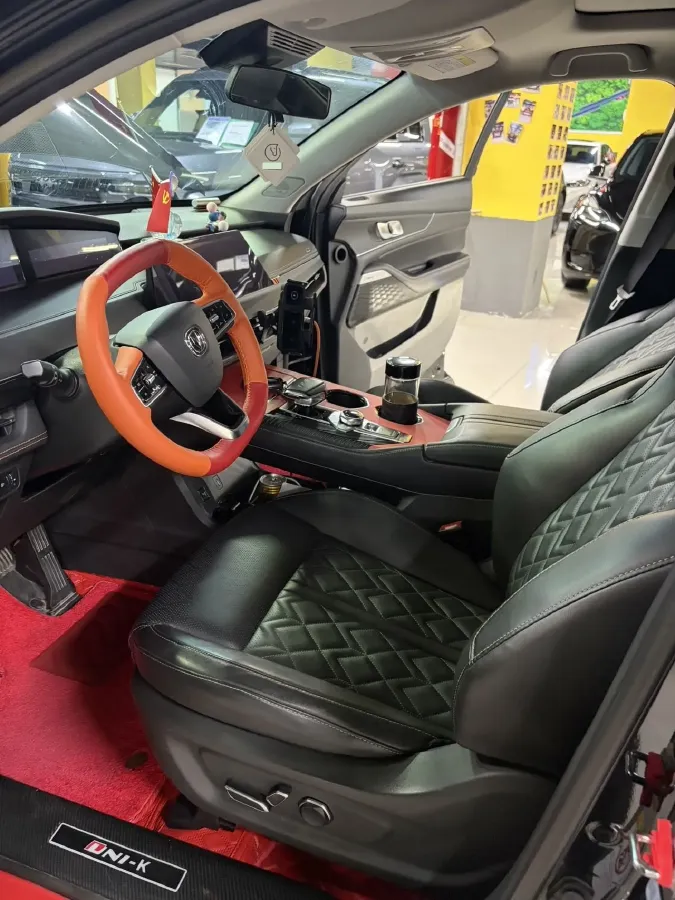 2021 ChangAn UNI-K 2.0T 233HP L4 8AT,autocango,china used car exporter,china ev exporter,chinese used car exporter,chinese used ev exporter