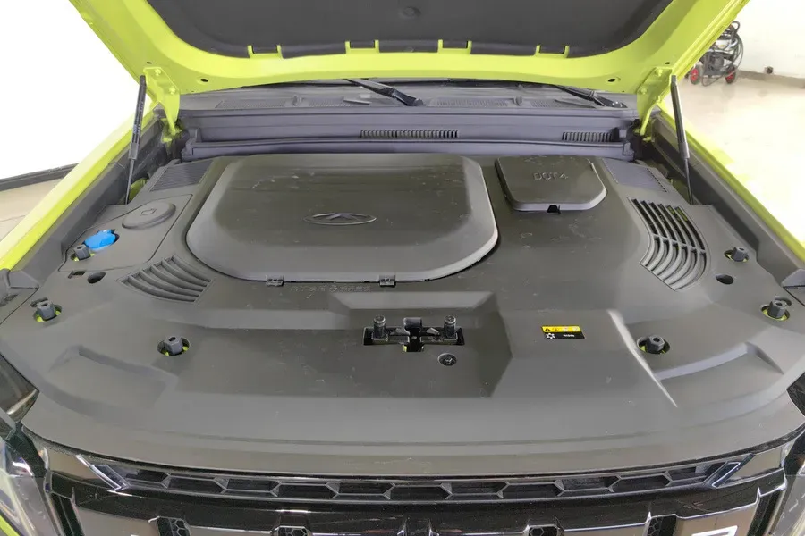 2023 Jetour Traveller 2.0T 254HP L4 7DCT,autocango,china used car exporter,china ev exporter,chinese used car exporter,chinese used ev exporter