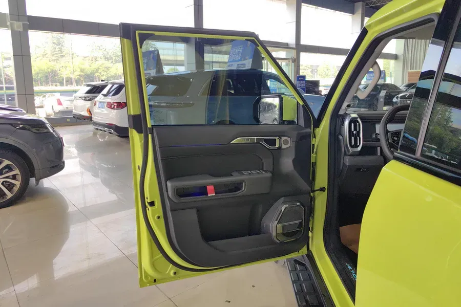 2023 Jetour Traveller 2.0T 254HP L4 7DCT,autocango,china used car exporter,china ev exporter,chinese used car exporter,chinese used ev exporter