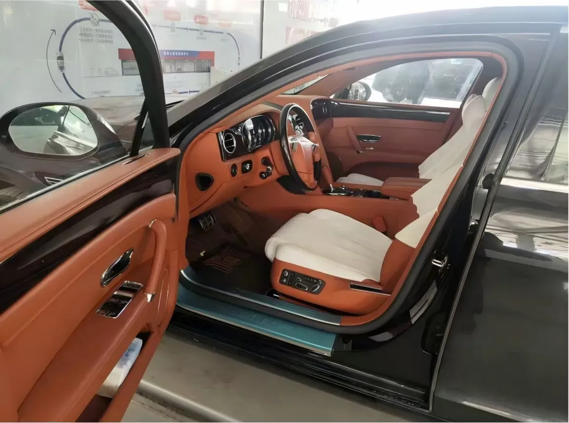 2017 Bentley Flying Spur 4.0T 507HP V8 8AT,autocango,china used car exporter,china ev exporter,chinese used car exporter,chinese used ev exporter