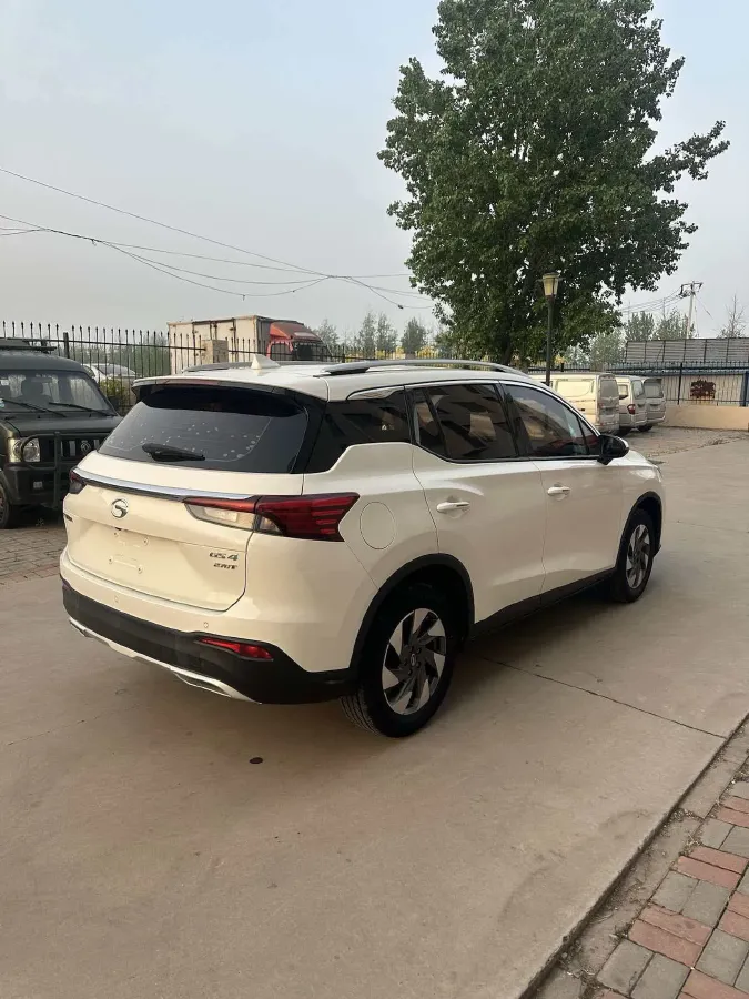 2020 GAC Trumpchi GS4 1.5T 169HP L4 6MT,autocango,china used car exporter,china ev exporter,chinese used car exporter,chinese used ev exporter