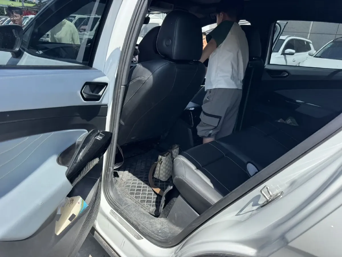 2024 Volkswagen ID.4 X BEV 52.8KWH,autocango,china used car exporter,china ev exporter,chinese used car exporter,chinese used ev exporter