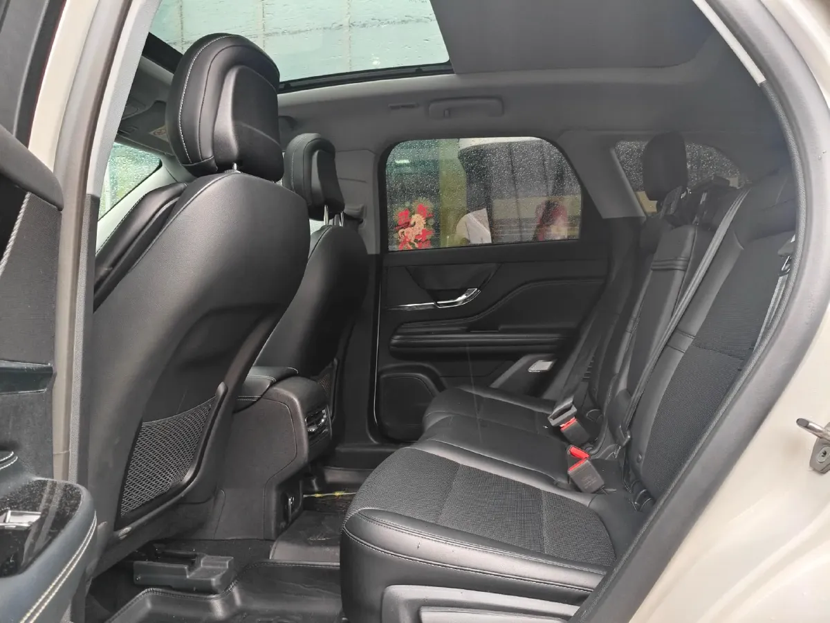 2021 Lincoln Corsair 2.0T 245HP L4 8AT,autocango,china used car exporter,china ev exporter,chinese used car exporter,chinese used ev exporter