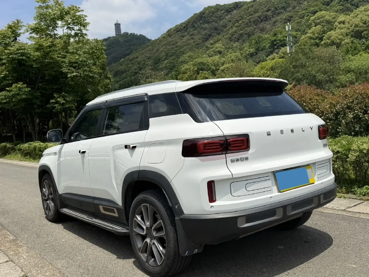 2020 Geely ICON 1.5T 177HP L3 7DCT,autocango,china used car exporter,china ev exporter,chinese used car exporter,chinese used ev exporter