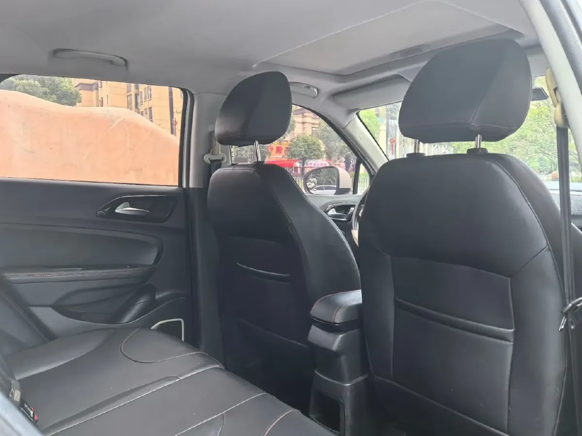 2015 Brilliance Auto V3 1.5L 112HP L4 5AT,autocango,china used car exporter,china ev exporter,chinese used car exporter,chinese used ev exporter