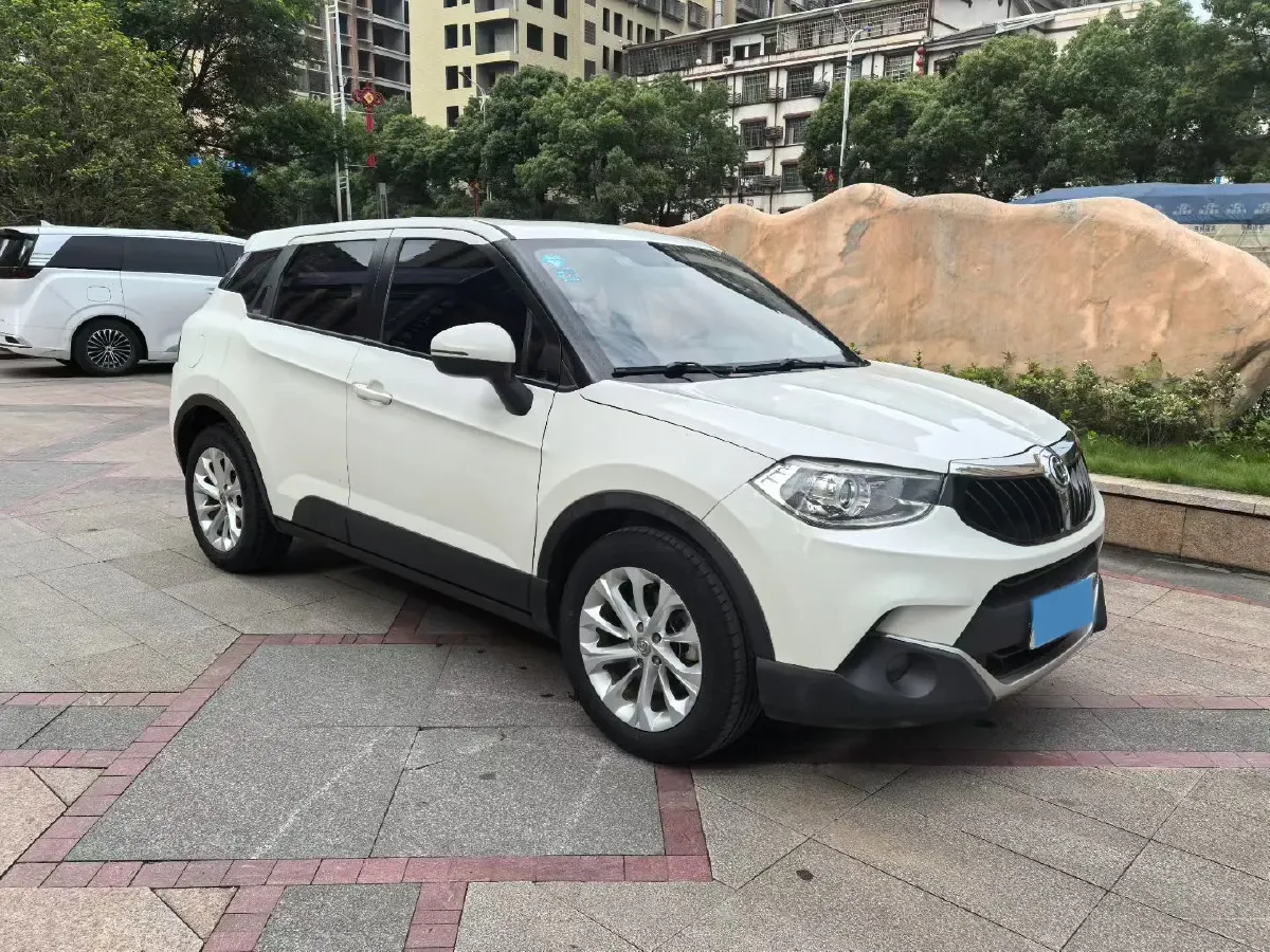 2015 Brilliance Auto V3 1.5L 112HP L4 5AT,autocango,china used car exporter,china ev exporter,chinese used car exporter,chinese used ev exporter