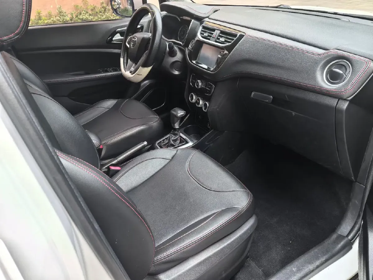 2015 Brilliance Auto V3 1.5L 112HP L4 5AT,autocango,china used car exporter,china ev exporter,chinese used car exporter,chinese used ev exporter